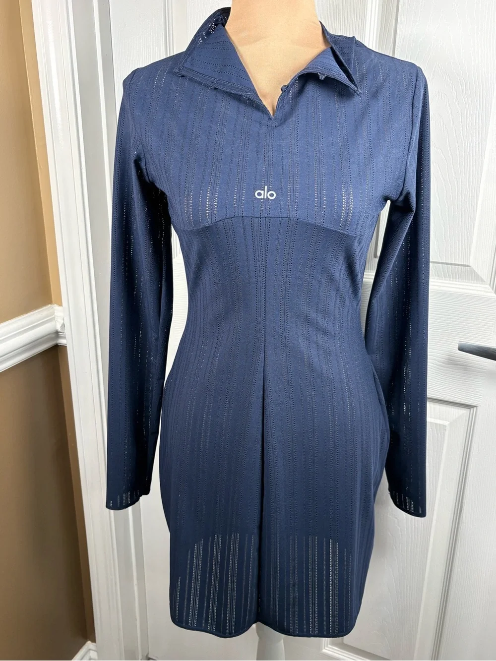 ALO Yoga Euphoria Long Sleeve Dress Size Medium